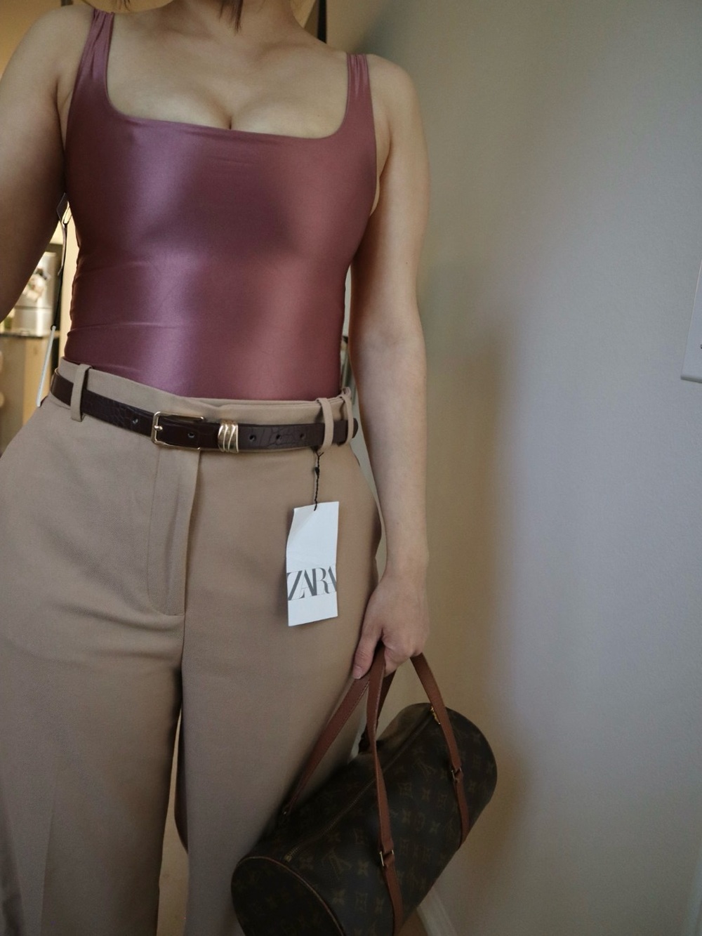 Aritzia Babaton Satinette Squareneck Bodysuit- Red Willow- XS
